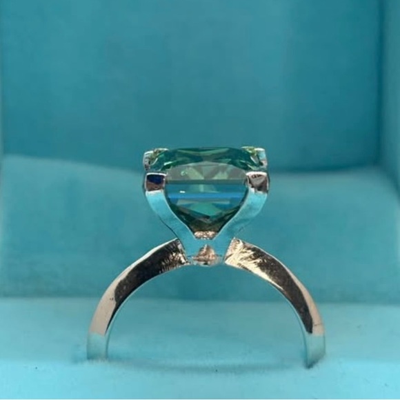 5.12ct MOISSANITE RING SIZE 7 - Picture 3 of 3